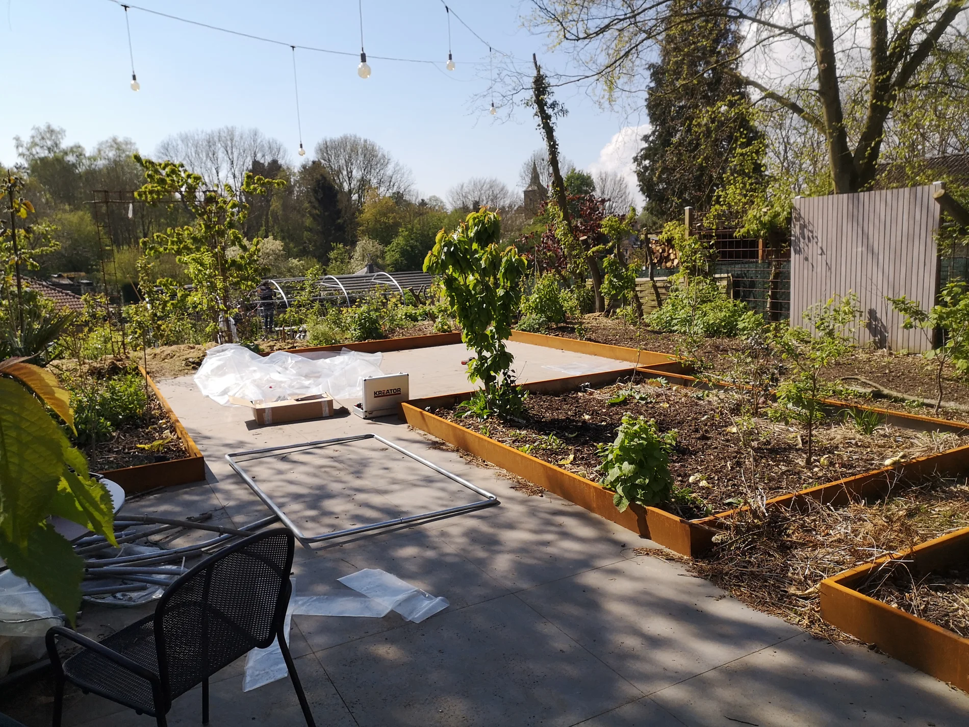 Aménagement extérieur en métal et acier corten réalisé par Design Ferronnerie